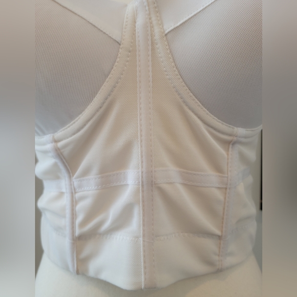 Elegant White Bustier Top - Picture 5 of 11